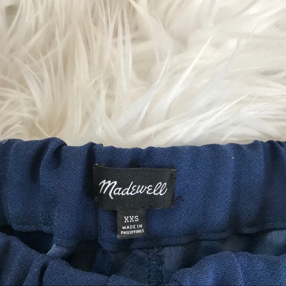 Madewell pull scallop